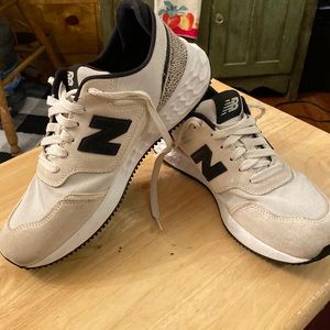 Womens New Balance Fresh Form sneakers
